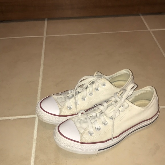 Converse - Picture 2 of 2